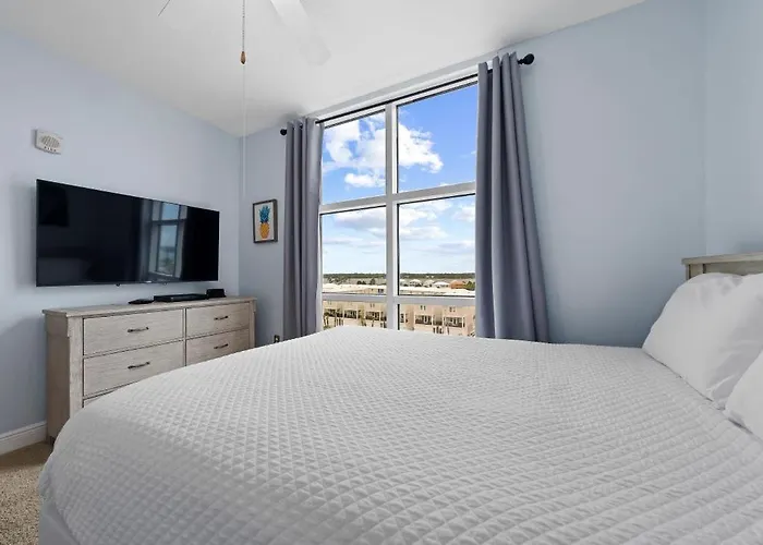 Apartment Crystal Shores West 208 By Youngs Suncoast
