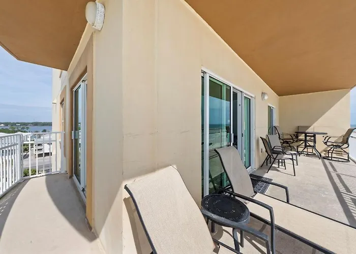 Apartment Crystal Shores West 208 By Youngs Suncoast *