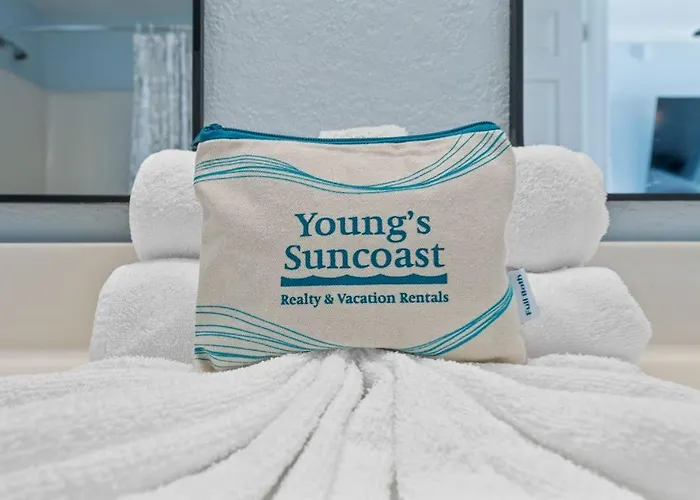 Crystal Shores West 208 By Youngs Suncoast Apartment *